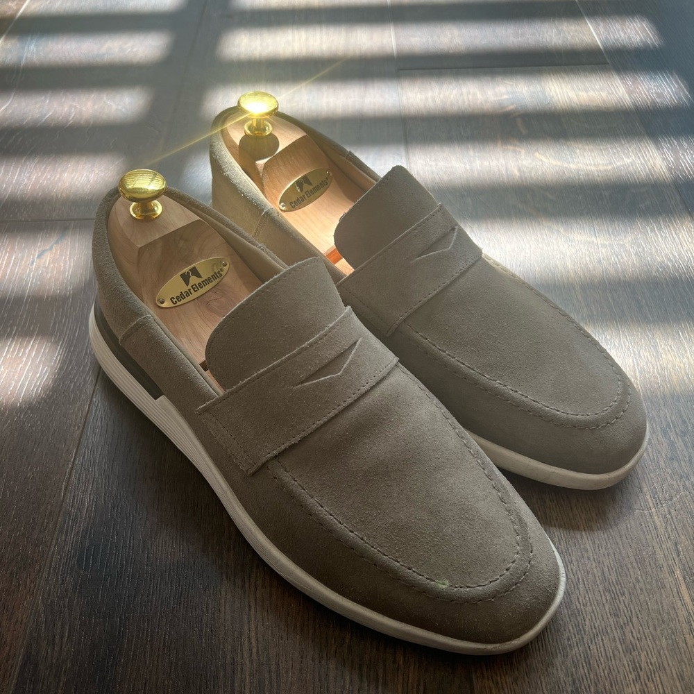 Wolf & Shepherd loafers
